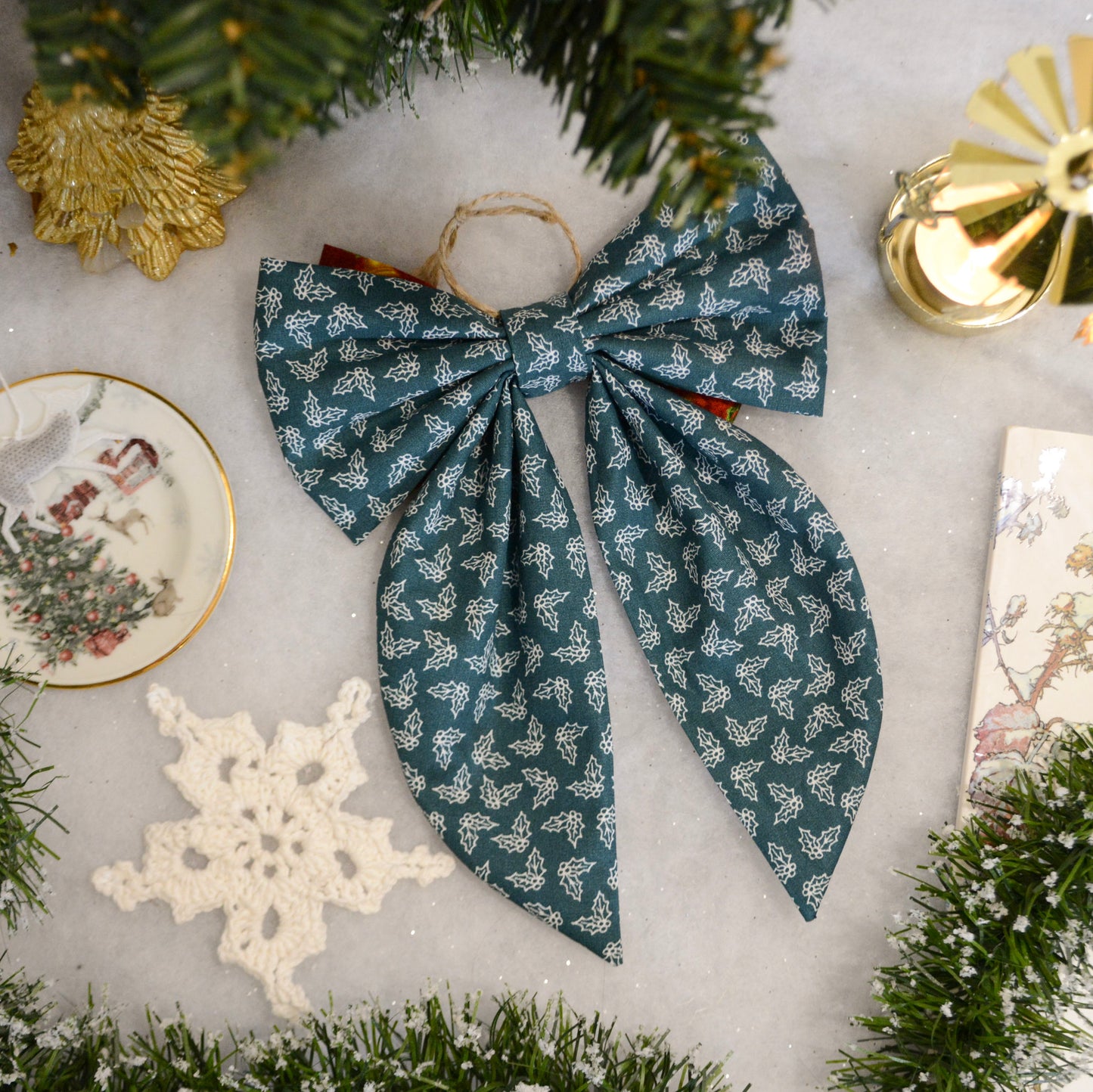 Noeud décoratif - Houx et cloches