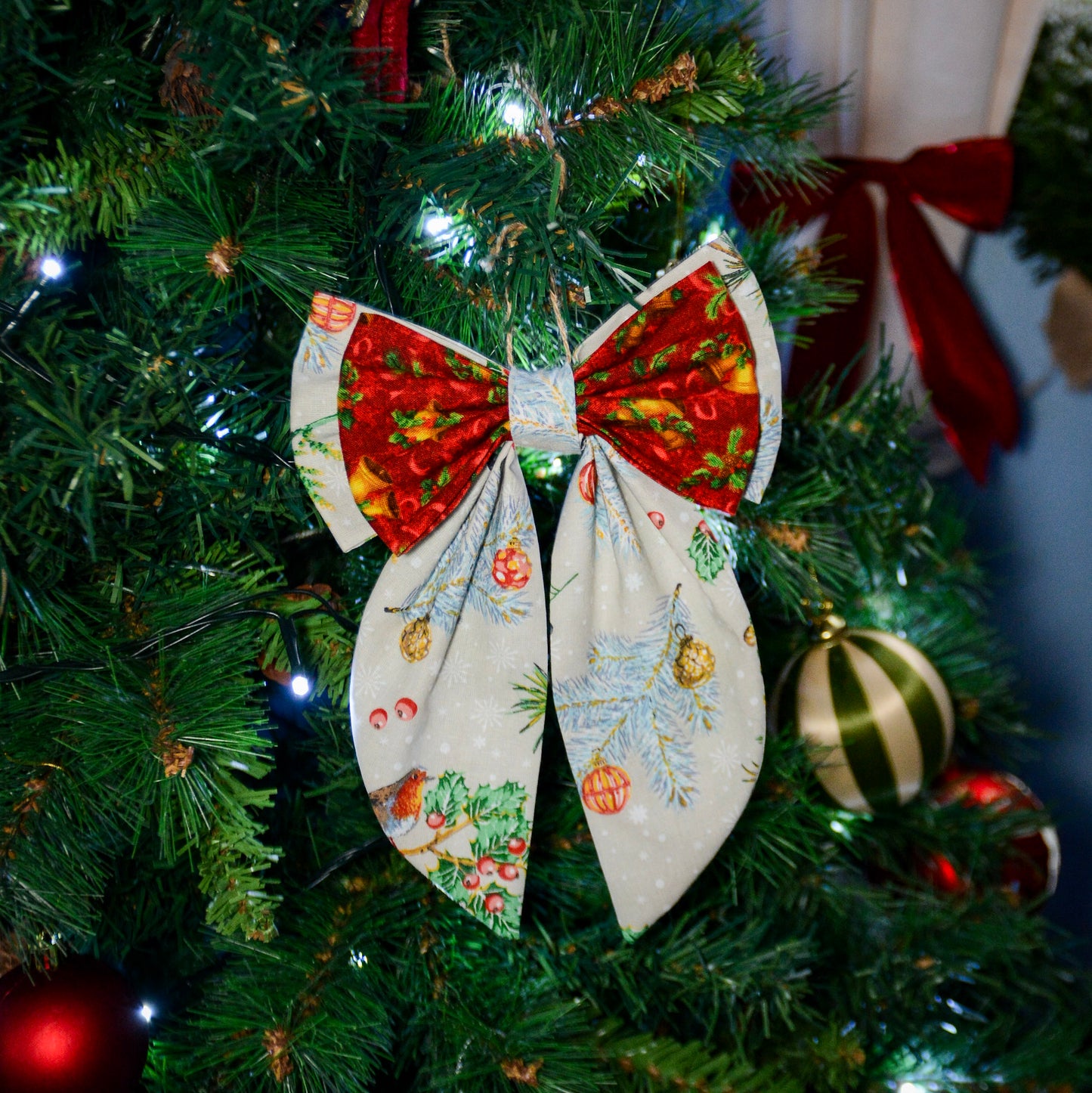 Noeud décoratif - Rouge gorge et cloches