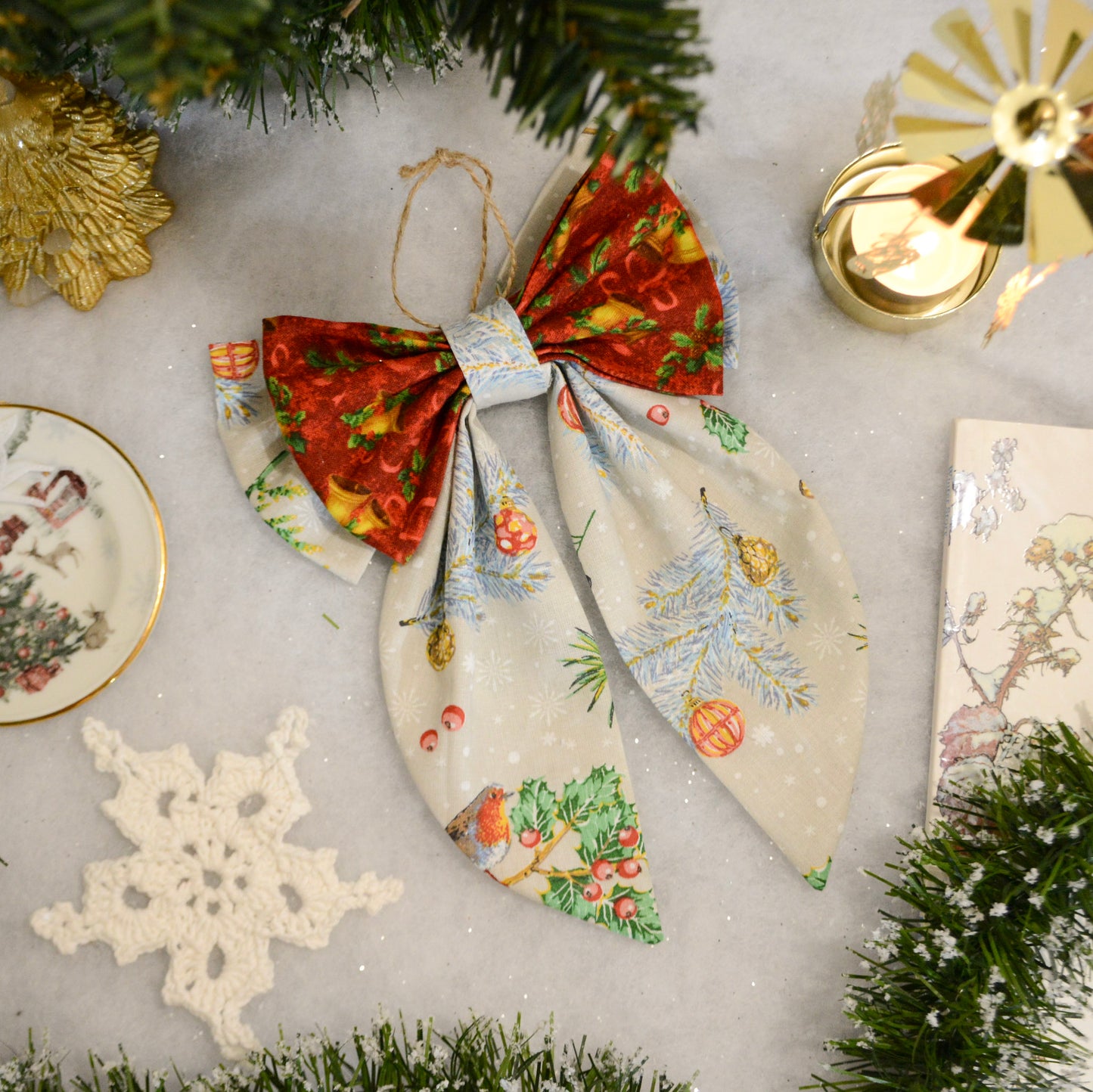 Noeud décoratif - Rouge gorge et cloches